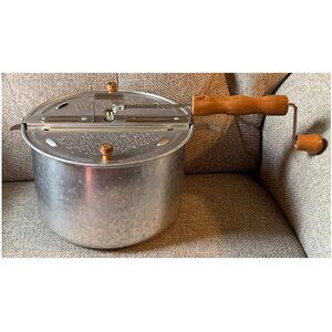 The Genuine Whirley Pop Perfect Popcorn Maker Popper Hand Manual Crank Stovetop